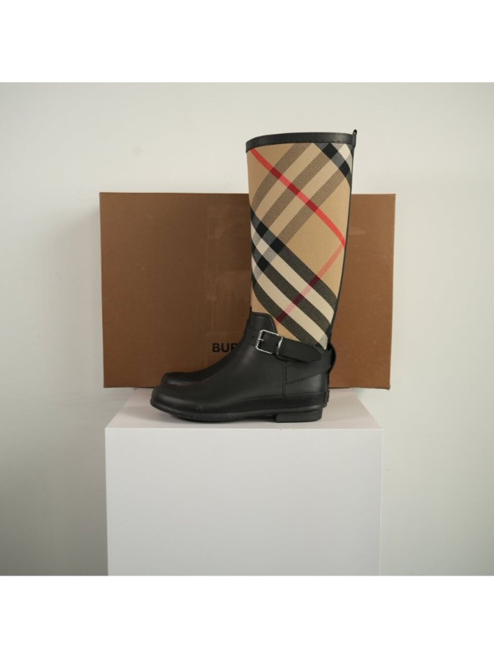 Burberry Simeon Vintage Check Rain Boots Size 37 With Box - Picture 3 of 7